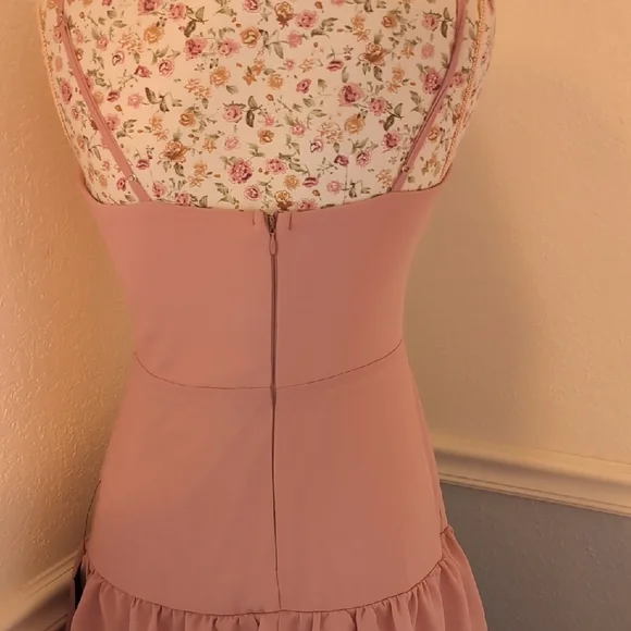 Too Good to Be True Vintage Rose Tiered Sleeveless Maxi Dress - BNWT - Picture 6 of 6